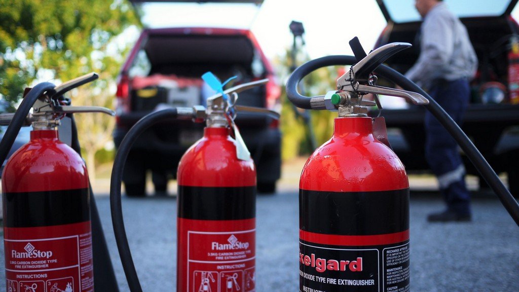 56fee7_1dac5e9db85149a4970ff596dbac8a06 fire extinguisher training